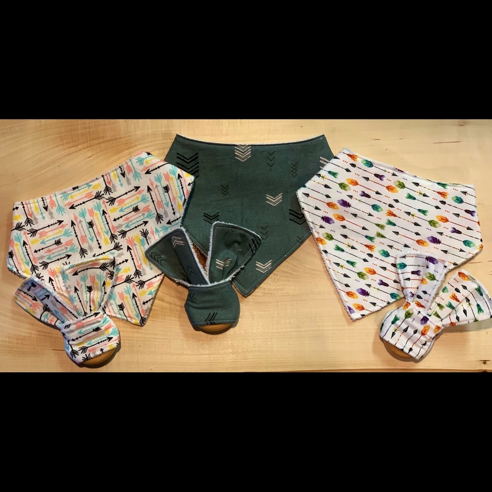 Arrow Bibs and Teethers